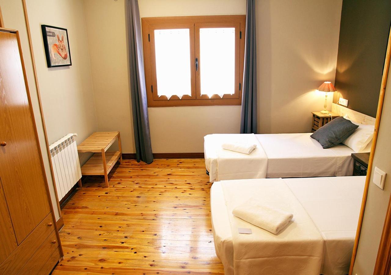 Hostal Fonda Prat Puigcerdà Exterior foto