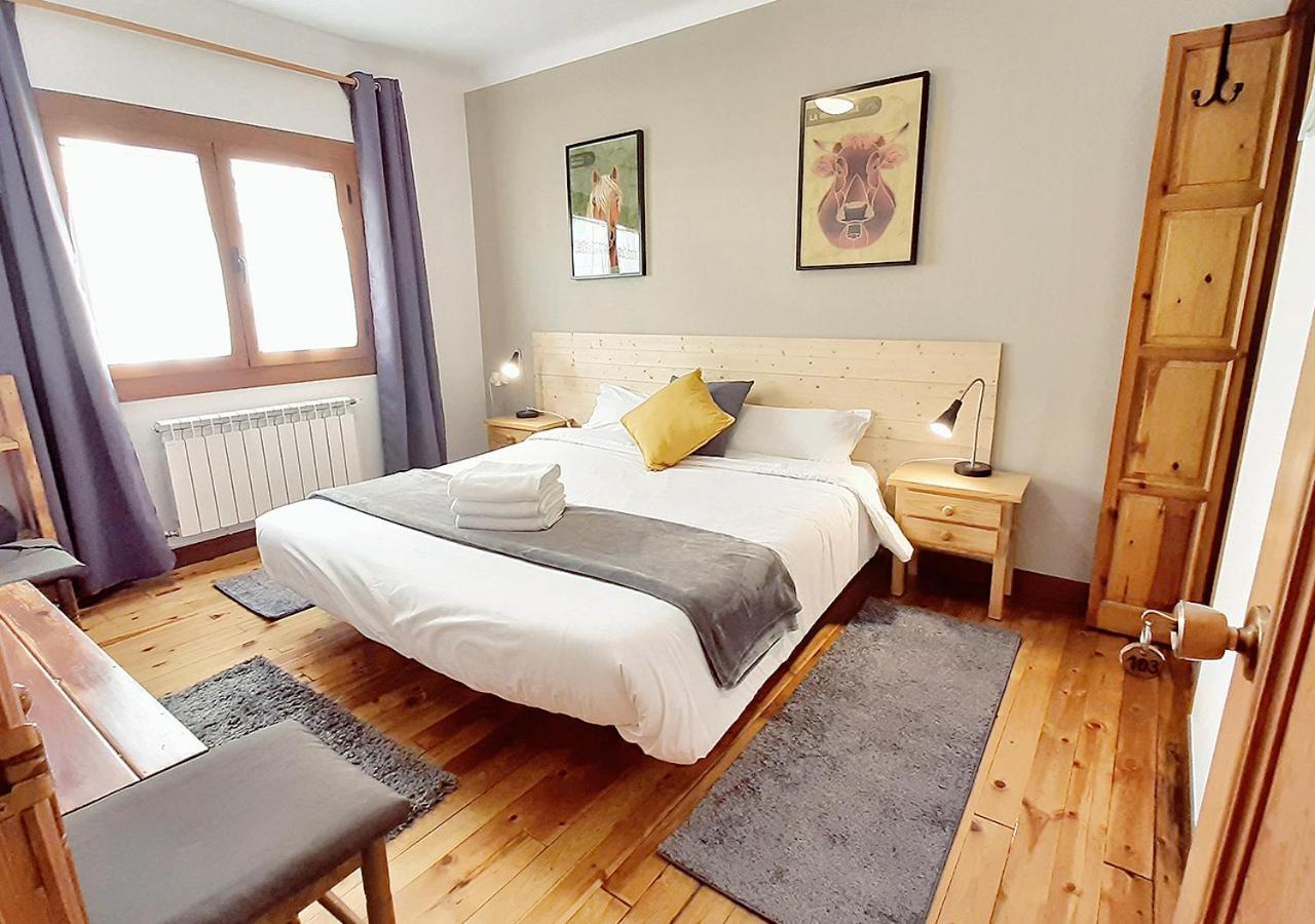 Hostal Fonda Prat Puigcerdà Exterior foto